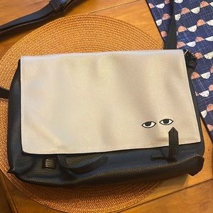 Min & Mon Reversible Victor Messenger Bag